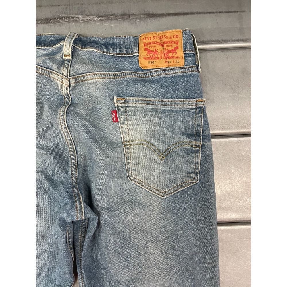 Levis 514 Jeans Mens 33x32 Blue Medium Wash Denim Straight Leg Fit Everyday Wear - Picture 12 of 14